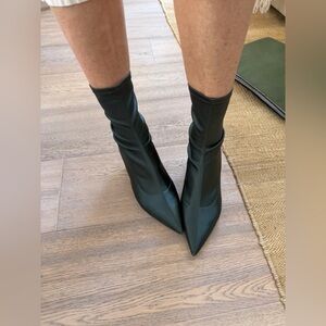Neiman Marcus NEW Lola Cruz Pointy Toe Bootie sock Dark green Bootie